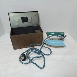 VTG Mini Utility Travel Clothes Iron‎ Renner & Co Chicago IL Electric NOT TESTED